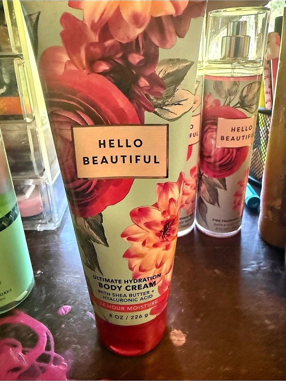 Bath & Body Works Hello Beautiful Ultimate Hydration Body Cream Floral Body